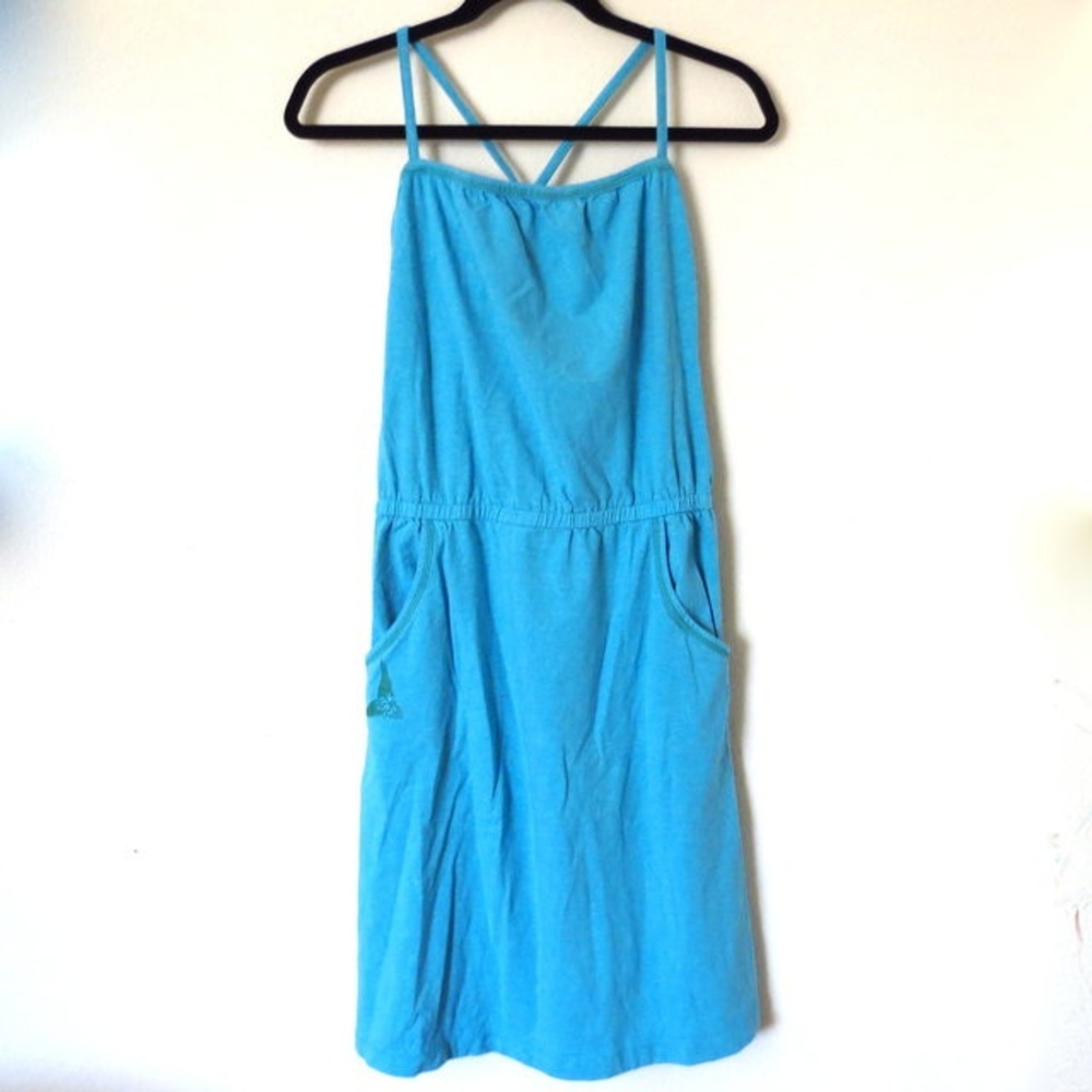 NWOT Oakley cover-up blue dress